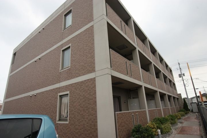 ベルフロンテ102の外観