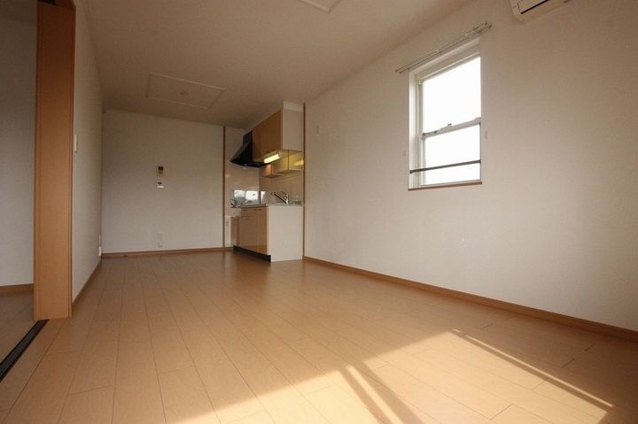 ステージ芦田川C203の居間