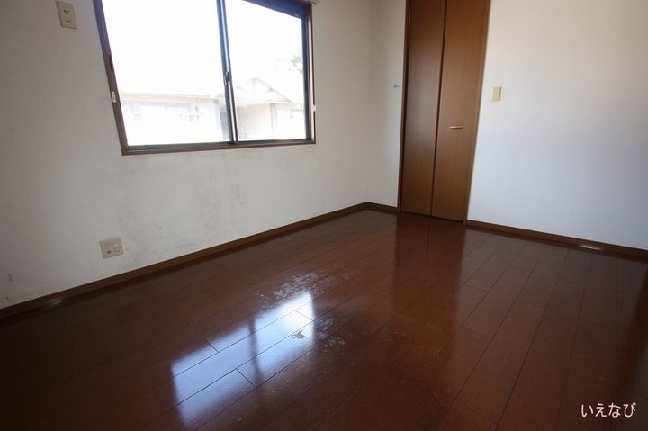 ハピネス山田 B202の寝室