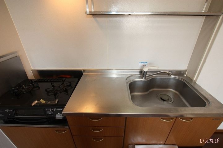 ハピネス山田 B202のキッチン