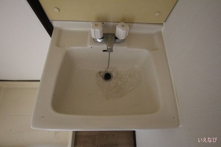 サンライフ内山 B棟202の内装