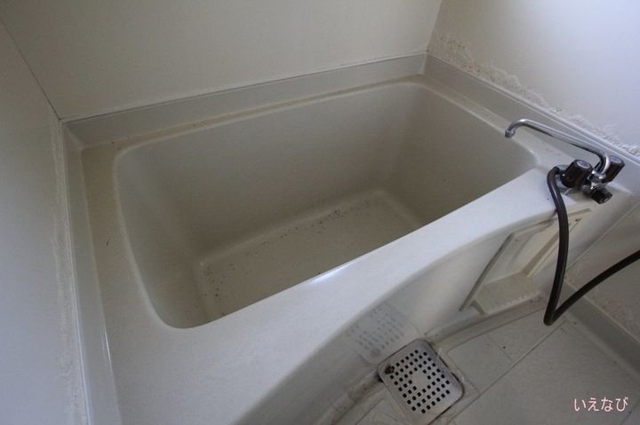 サンライフ内山 B棟202の風呂