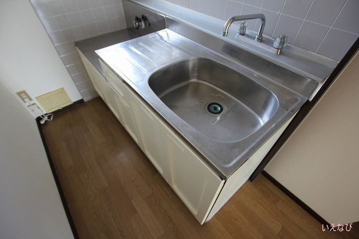 サンライフ内山 B棟202のキッチン