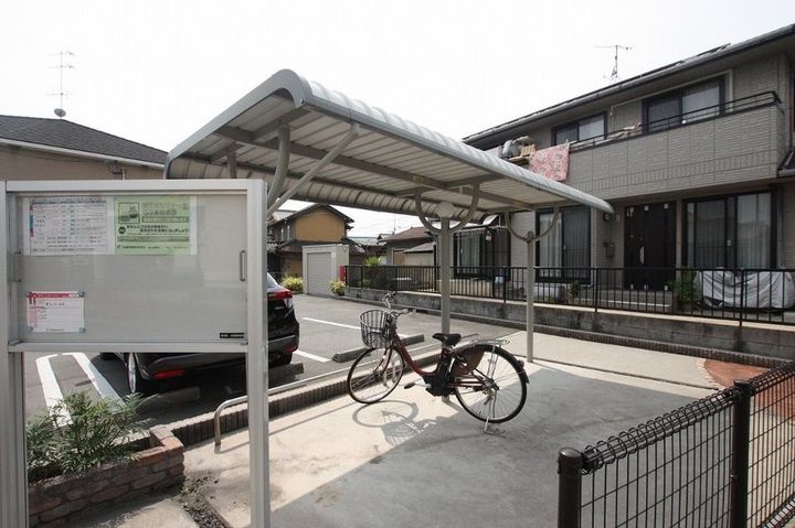 グラン・シャリオ102の周辺