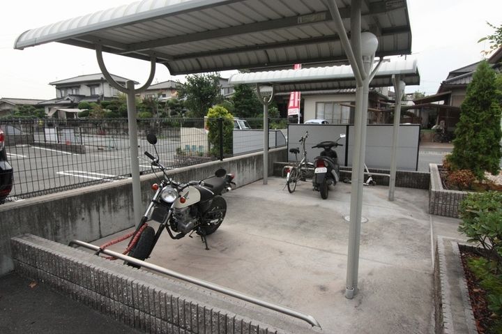 サンリット・スクエアB201の周辺