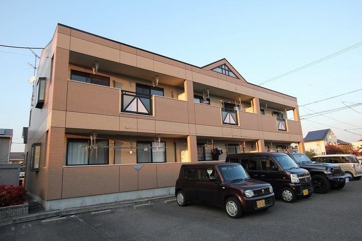 フォレストEside101の外観