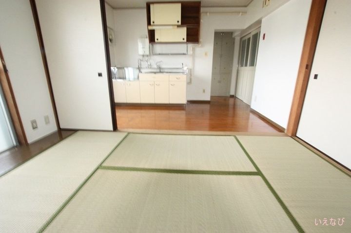 ビレッジハウス大乗1号棟404の居間