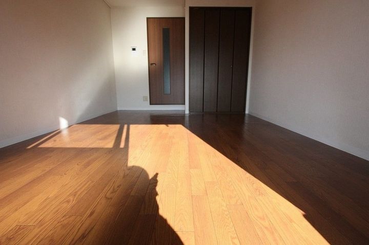 フェニックス103の居間