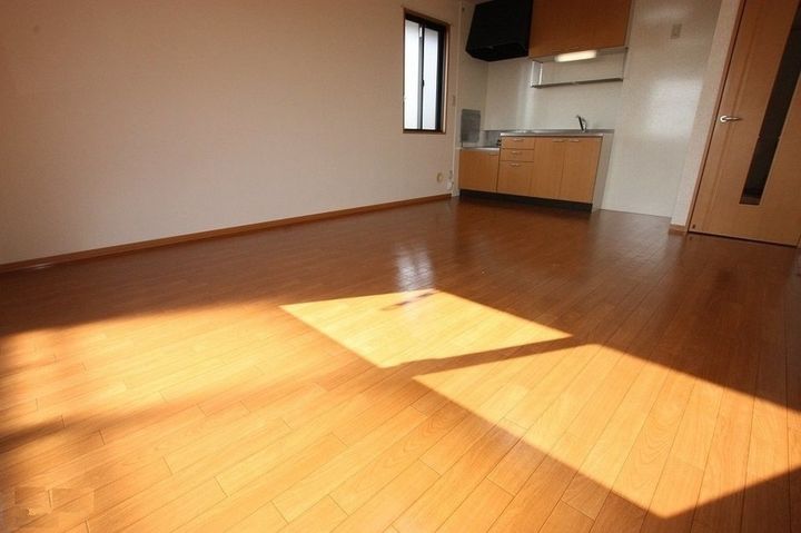 グリーン・ビュー幸203の居間