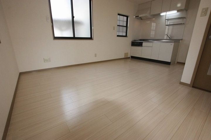 パレス新浜 A棟201の寝室