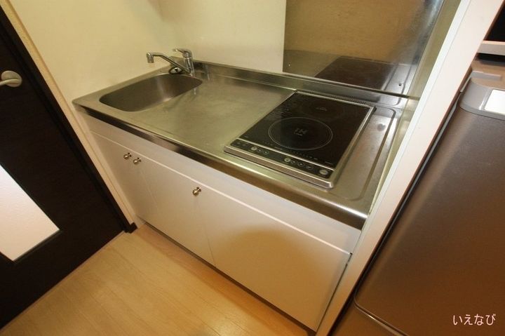 レオネクストしまなみⅡ206のキッチン