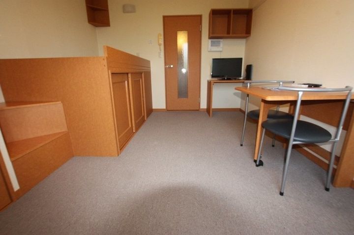 レオパレスエスポワール202の居間