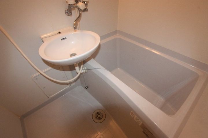 レオパレスエスポワール202の風呂