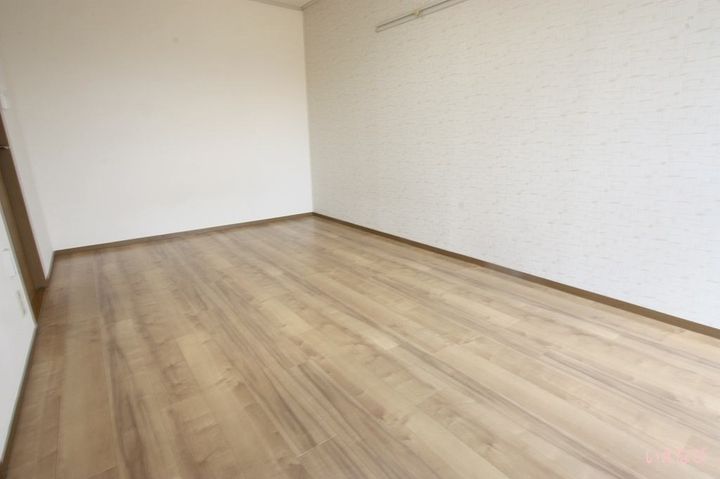 セジュールハゴロモ B棟203の寝室