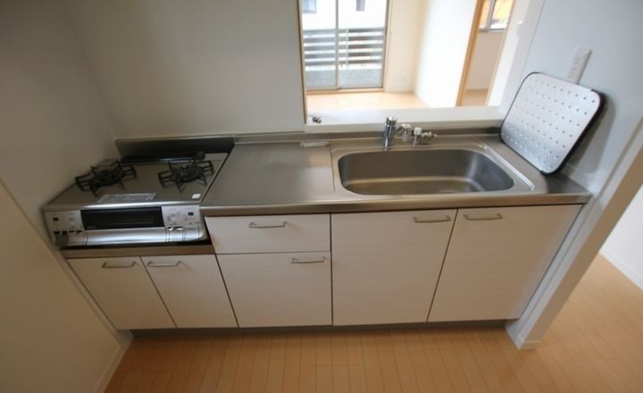 グランドール川口 B棟101のキッチン