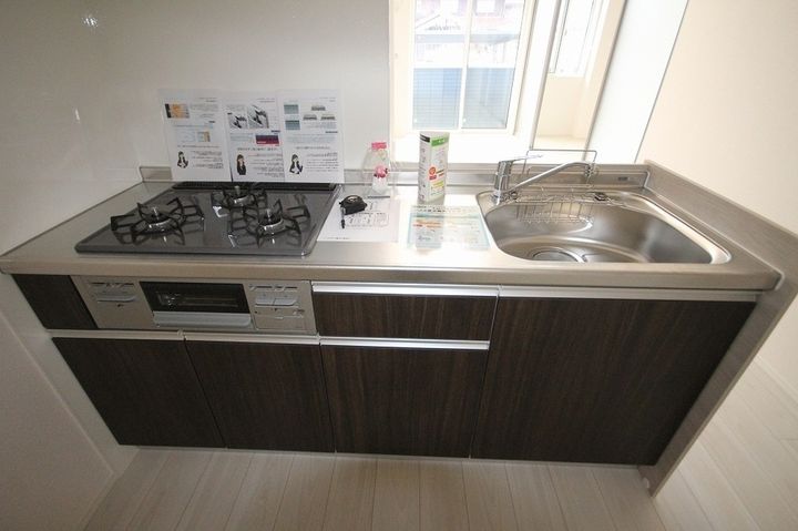 ミョー・インペリアル303のキッチン