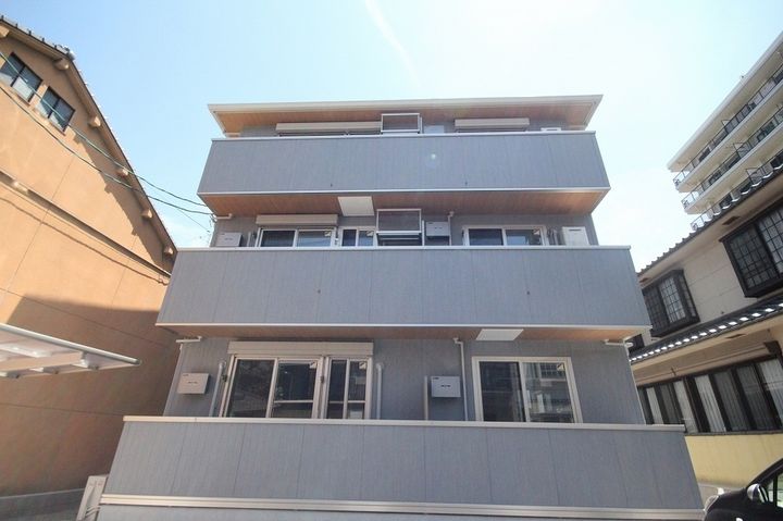 ラ・ヴィータ305の外観