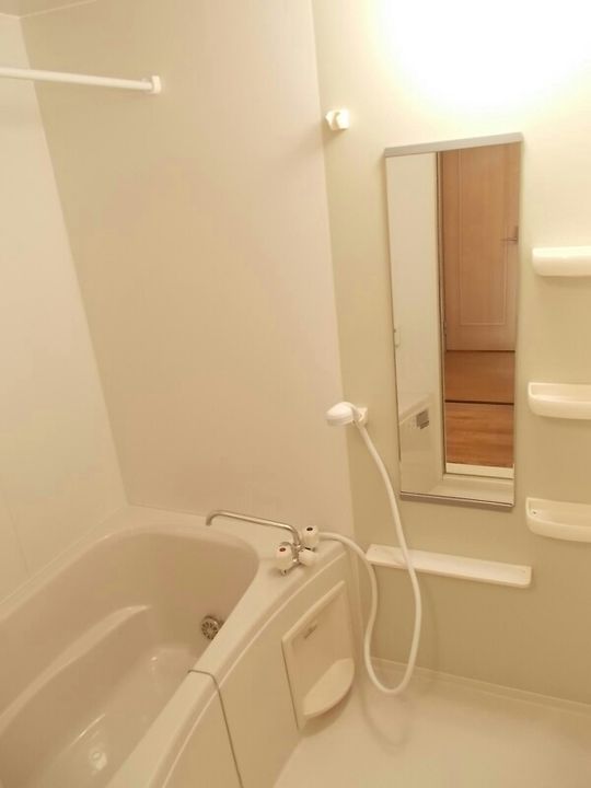 ル コルヌイエB104の風呂