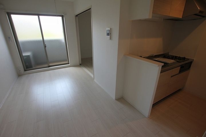 月光福山東壱番館202の居間