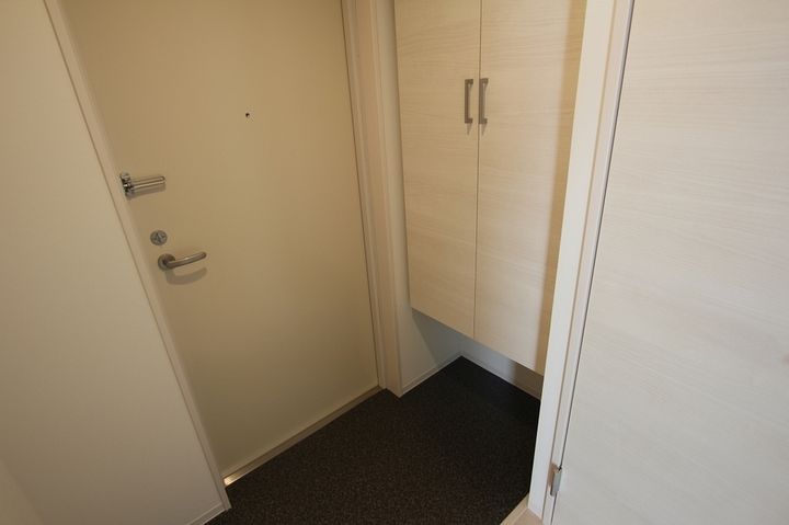 月光福山東壱番館207の玄関