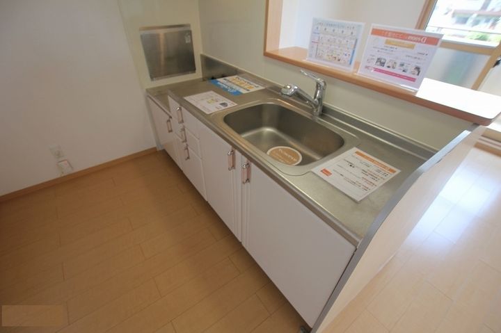 ウィルモア手城 C棟202のキッチン