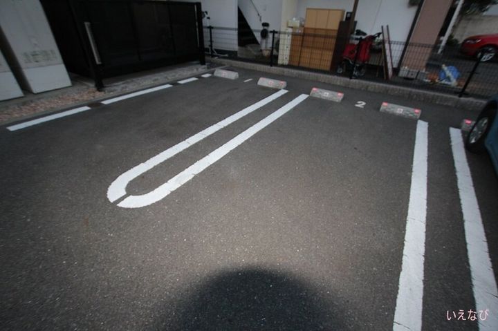 トワーニ101の周辺