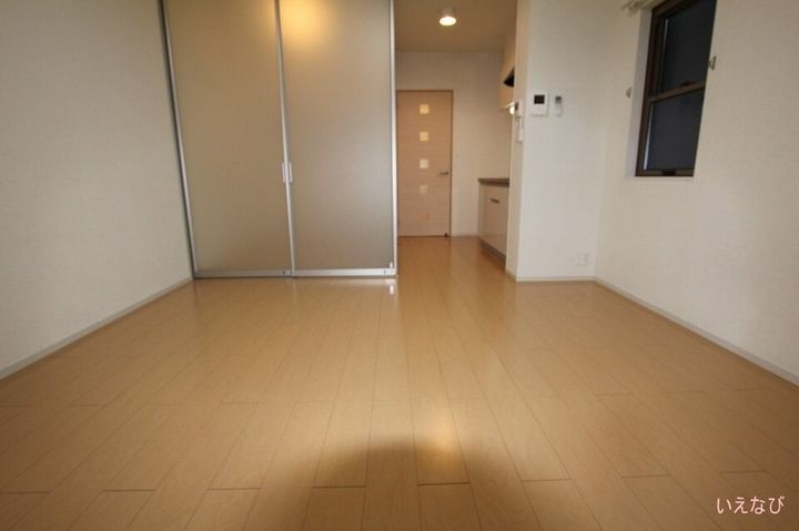 トワーニ101の居間