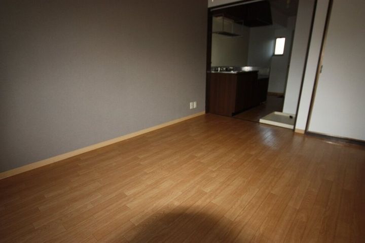 夢ハイツ103の居間