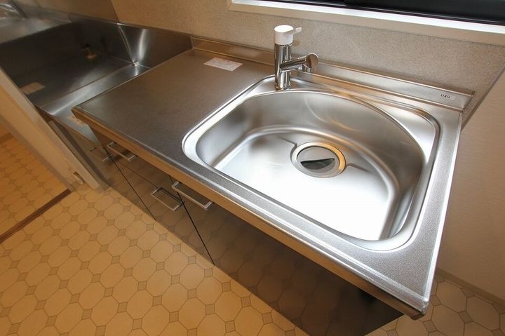 ファミール伊吹101のキッチン