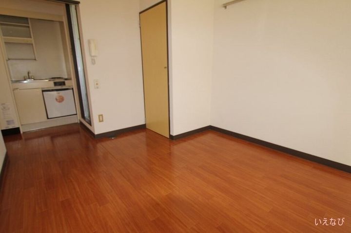 グーテONE403の居間