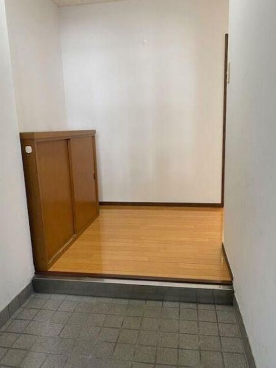 ソレイユ木之庄202の玄関