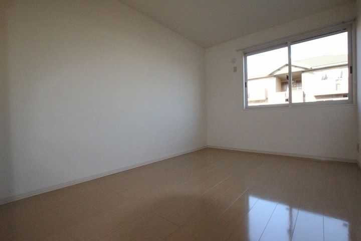 サンモール川口 C棟102の寝室