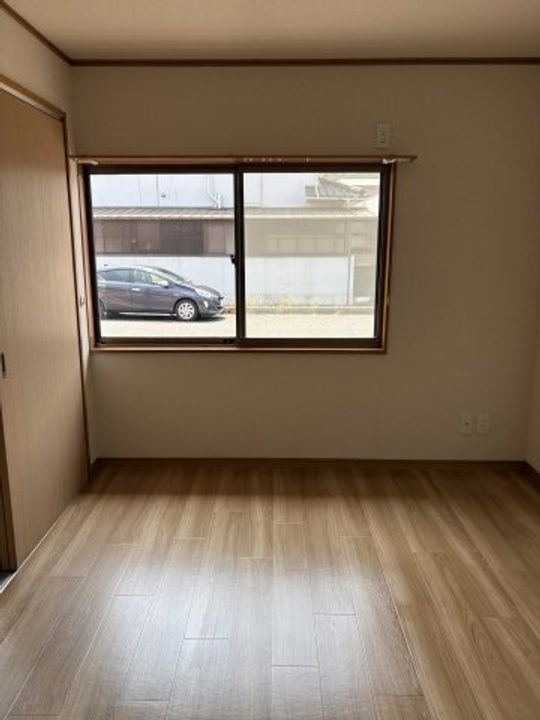 ハイツサンシャイン1103の居間