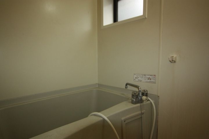 ハピネス山田 B101の風呂