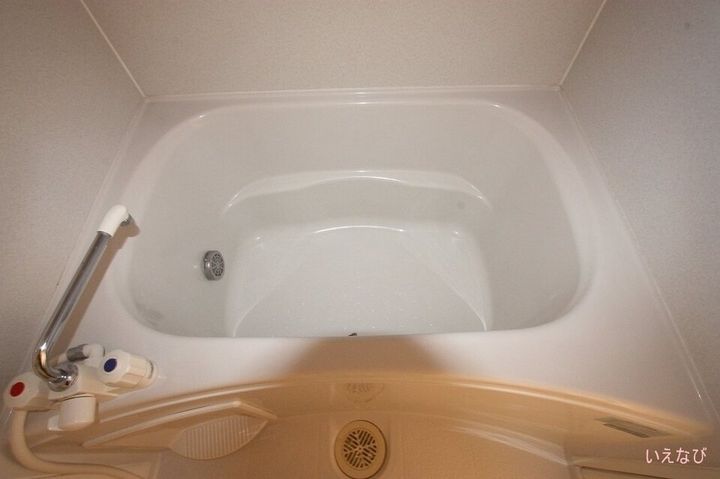 サンリバー 弐番館103の風呂