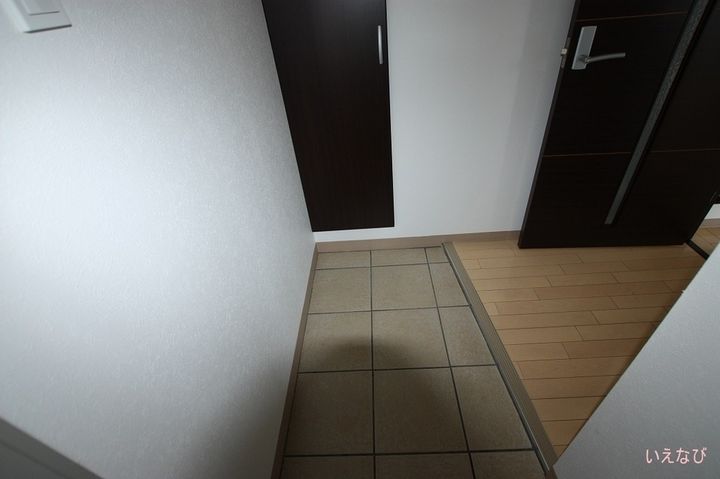 ポルシェ松浜402の玄関