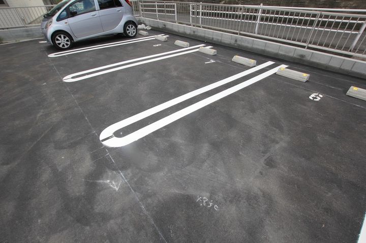 グランベレオClose Univ N棟102の周辺