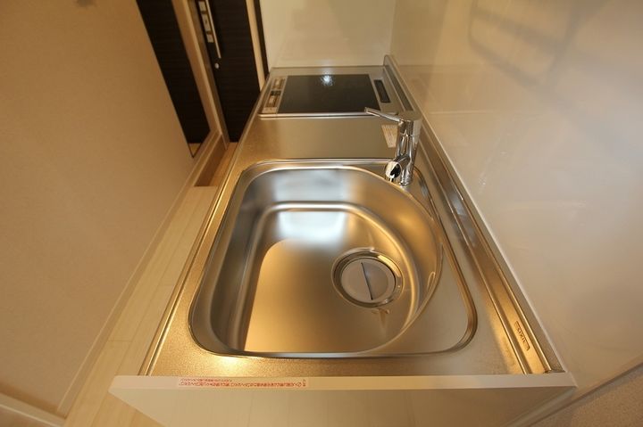 グランベレオClose Univ N棟102のキッチン