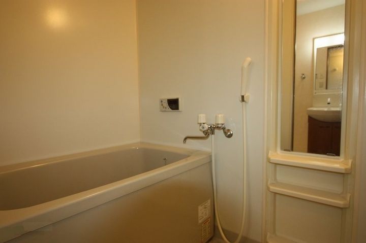 ランドマーク曙 壱番館301の風呂