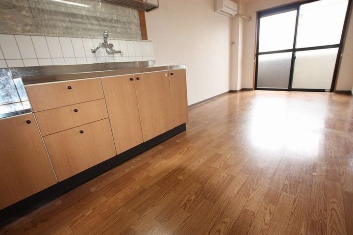 カームネスト302の居間