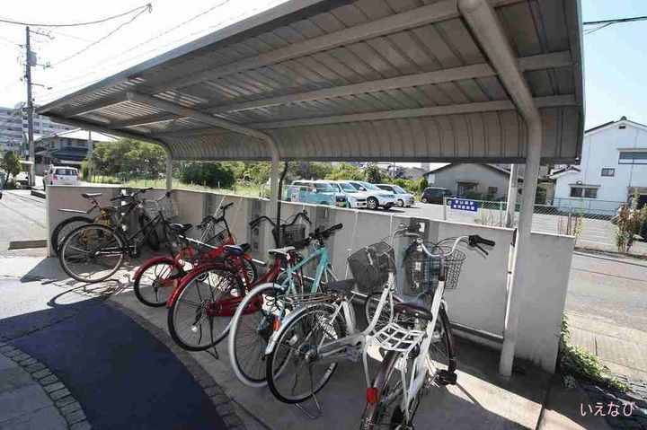 ローゼスポート港町 A棟205の周辺