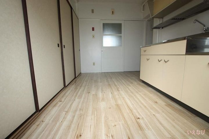ビレッジハウスだいわ1号棟501の居間