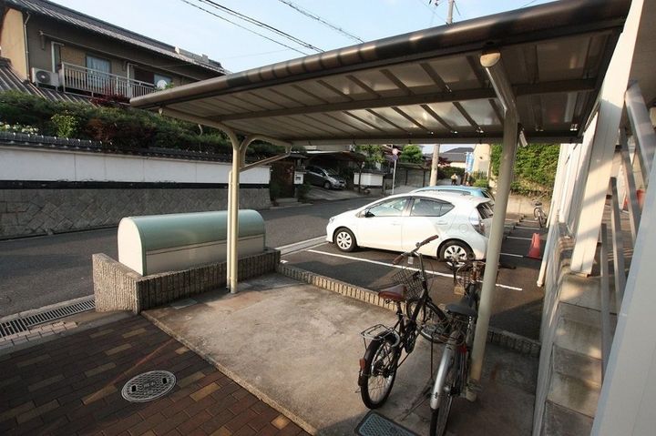 レオパレス悠友107の周辺