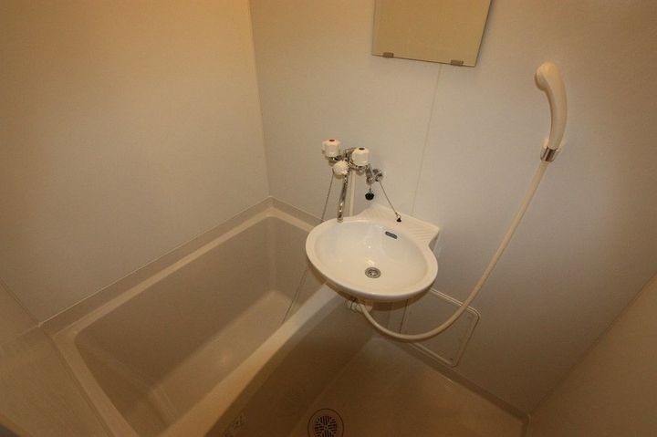 レオパレスコート ダジュールⅡ106の風呂