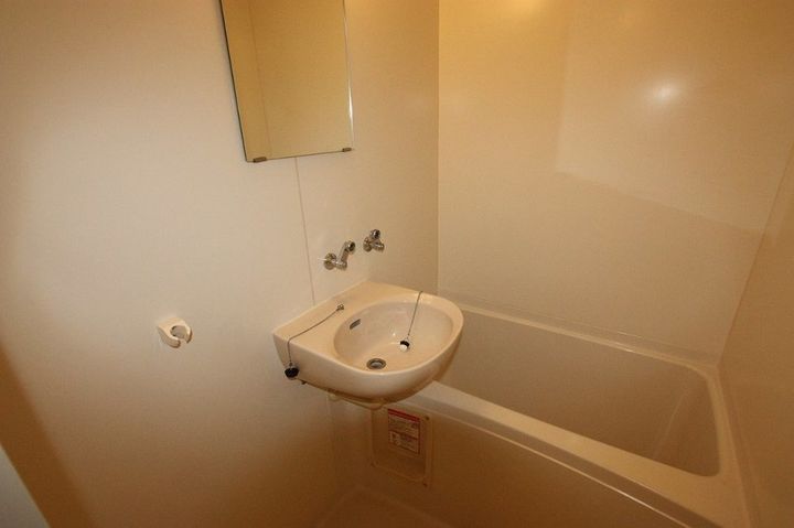 レオパレスEMI206の風呂