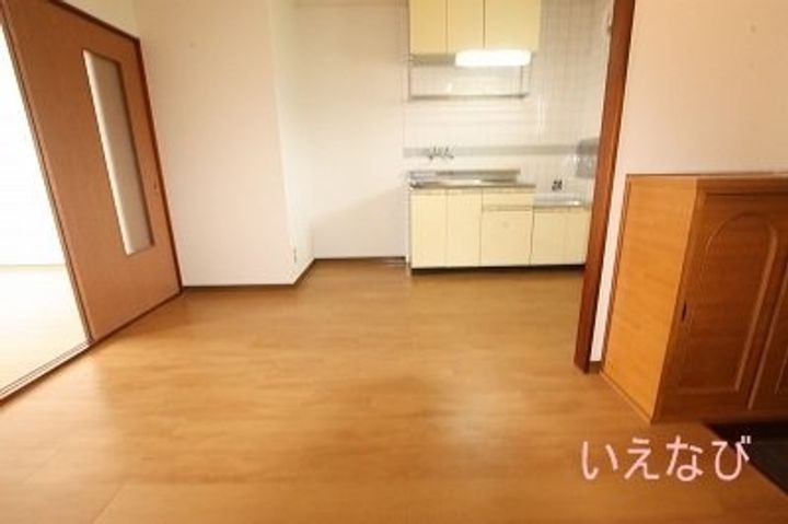 シティハイツやまやす203の居間