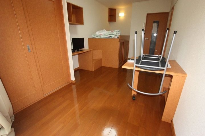 レオパレスエスポワール103の居間