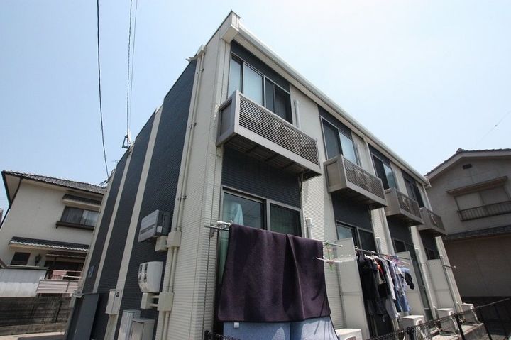 レオネクスト三本松102の外観