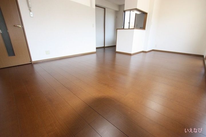 サンモール川口 B棟202の居間