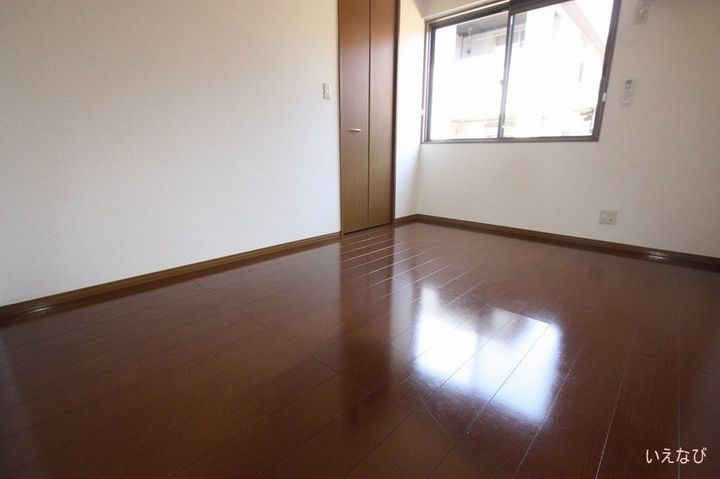 サンモール川口 B棟202の寝室